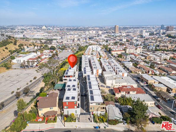 1049 N Joels Place, Los Angeles CA 90012