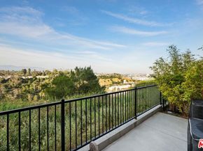 1049 N Joels Place, Los Angeles CA 90012