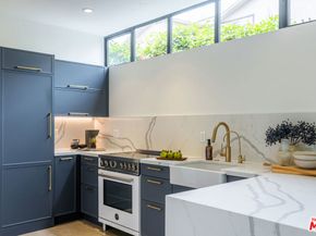 520 Broadway Street, Venice CA 90291
