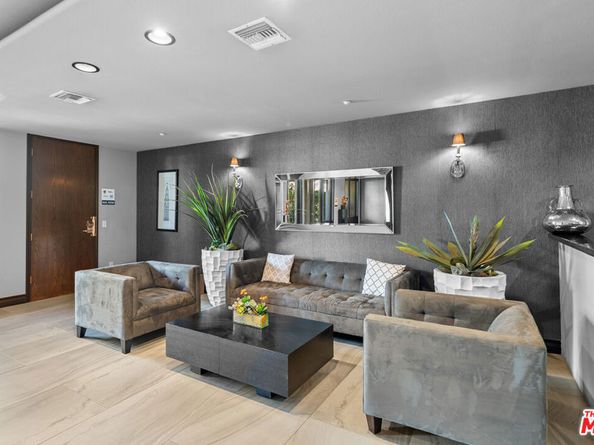 107 N Swall Drive 402, Los Angeles CA 90048