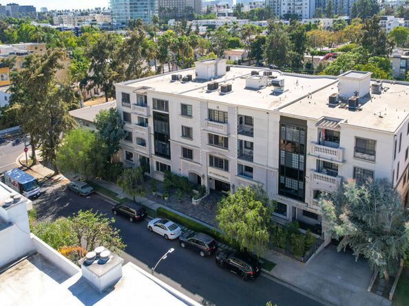 107 N Swall Drive 402, Los Angeles CA 90048