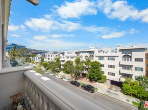 107 N Swall Drive 402, Los Angeles CA 90048