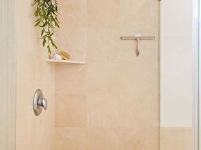 325 Arnaz Drive 304, Los Angeles CA 90048