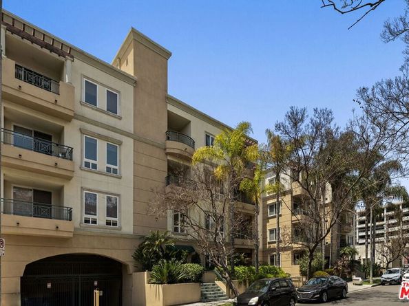 325 Arnaz Drive 304, Los Angeles CA 90048