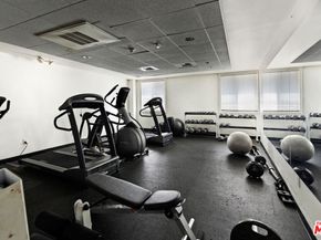 325 Arnaz Drive 304, Los Angeles CA 90048