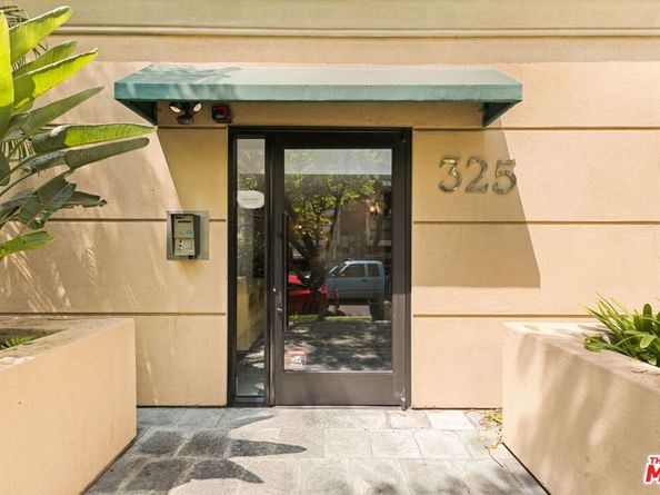 325 Arnaz Drive 304, Los Angeles CA 90048