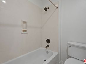 3692 W Chapman Lane, Inglewood CA 90305