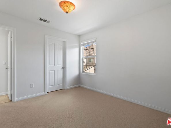 3692 W Chapman Lane, Inglewood CA 90305