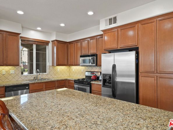 3692 W Chapman Lane, Inglewood CA 90305