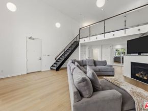 7062 Hawthorn Avenue 101, Los Angeles CA 90028