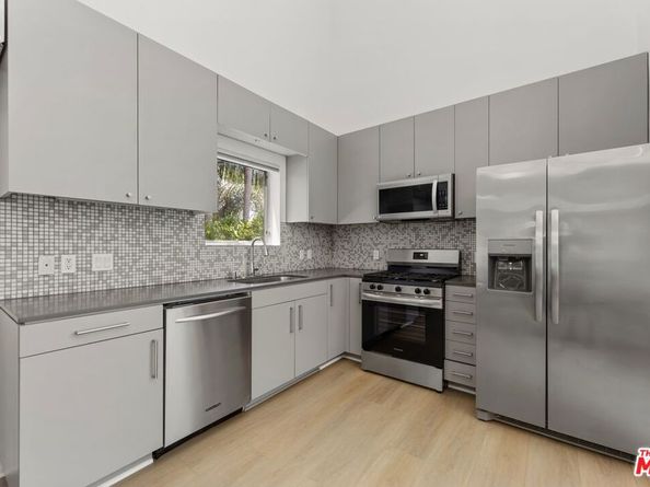 7062 Hawthorn Avenue 101, Los Angeles CA 90028