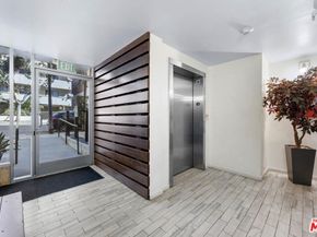7062 Hawthorn Avenue 101, Los Angeles CA 90028