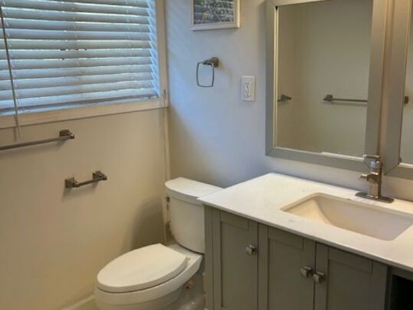 5198 1/2 Village, Los Angeles CA 90016
