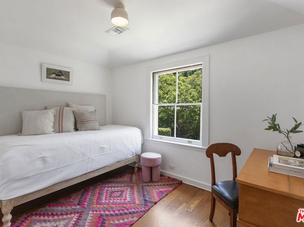 3659 Shannon Road, Los Angeles CA 90027