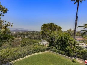 3659 Shannon Road, Los Angeles CA 90027