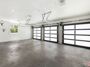 3659 Shannon Road, Los Angeles CA 90027