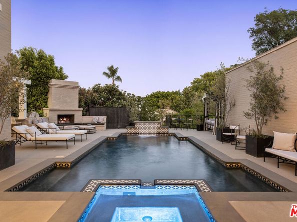 3659 Shannon Road, Los Angeles CA 90027