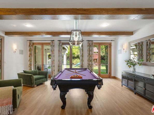 3659 Shannon Road, Los Angeles CA 90027