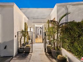 9314 Lloydcrest Drive, Beverly Hills CA 90210