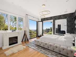 9314 Lloydcrest Drive, Beverly Hills CA 90210