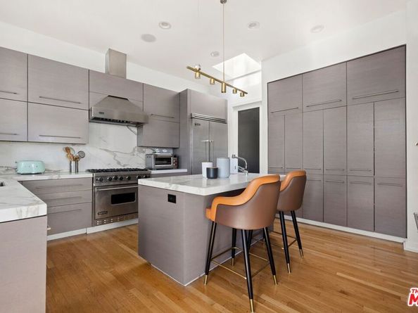 9314 Lloydcrest Drive, Beverly Hills CA 90210