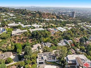 9314 Lloydcrest Drive, Beverly Hills CA 90210