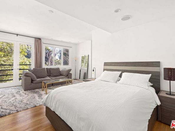 9314 Lloydcrest Drive, Beverly Hills CA 90210