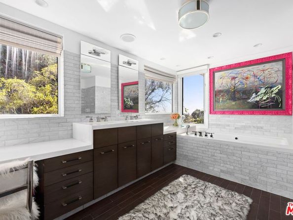 9314 Lloydcrest Drive, Beverly Hills CA 90210