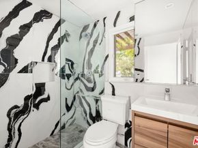 9314 Lloydcrest Drive, Beverly Hills CA 90210