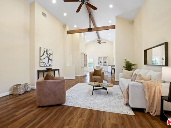 441 University Avenue, Burbank CA 91504