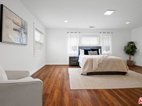 441 University Avenue, Burbank CA 91504