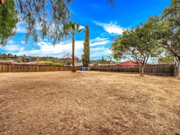 1036 Leslie Rd, El Cajon CA 92020