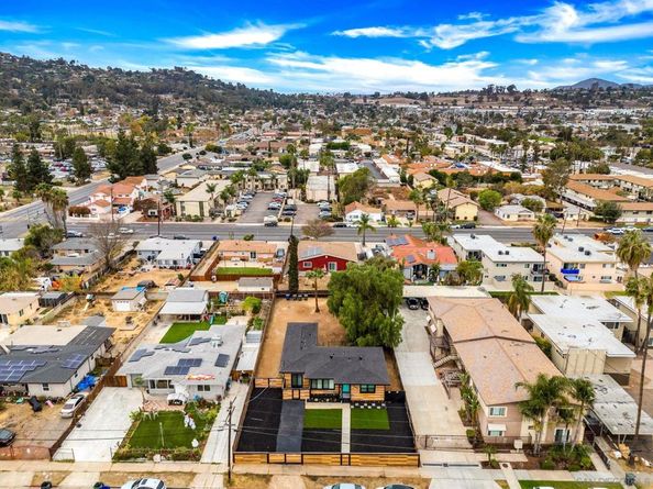 1036 Leslie Rd, El Cajon CA 92020