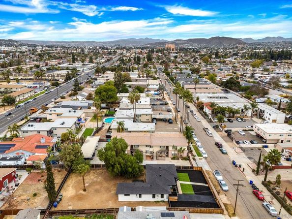 1036 Leslie Rd, El Cajon CA 92020
