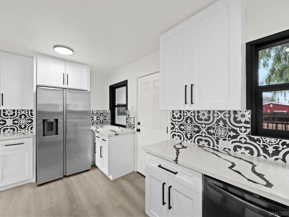 1036 Leslie Rd, El Cajon CA 92020