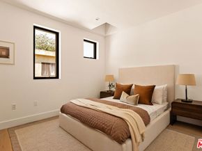 2425 20th Street B, Santa Monica CA 90405