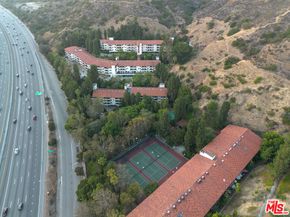 2700 Cahuenga Boulevard 3108, Los Angeles CA 90068