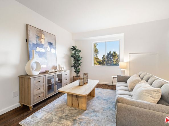 2700 Cahuenga Boulevard 3108, Los Angeles CA 90068