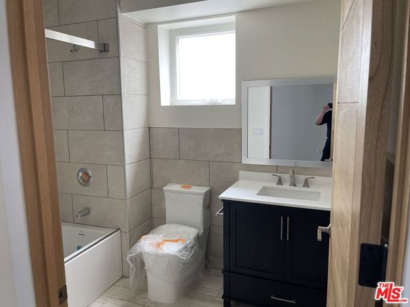 1427 S Bedford Street, Los Angeles CA 90035