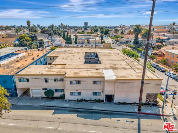 6110 Seville Avenue, Huntington Park CA 90255