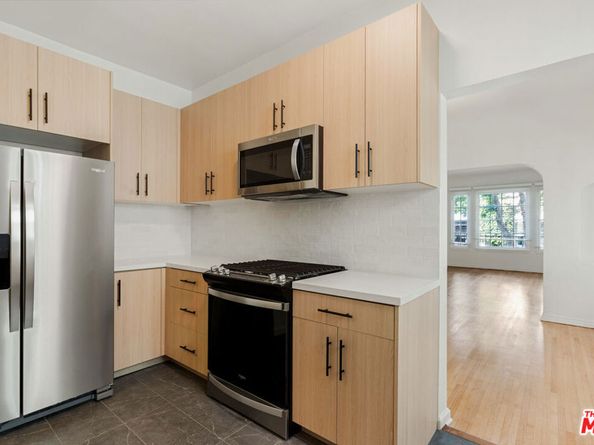 726 S Dunsmuir Avenue, Los Angeles CA 90036