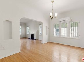 726 S Dunsmuir Avenue, Los Angeles CA 90036