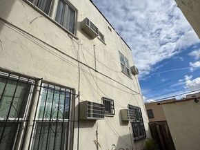 726 S Dunsmuir Avenue, Los Angeles CA 90036