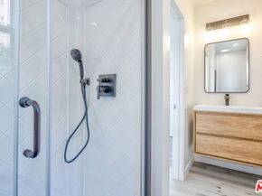 158 N Edgemont Street, Los Angeles CA 90004