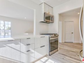 158 N Edgemont Street, Los Angeles CA 90004