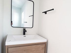 158 N Edgemont Street, Los Angeles CA 90004