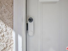 158 N Edgemont Street, Los Angeles CA 90004