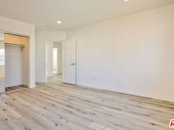 158 N Edgemont Street, Los Angeles CA 90004