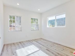 158 N Edgemont Street, Los Angeles CA 90004