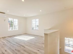 158 N Edgemont Street, Los Angeles CA 90004